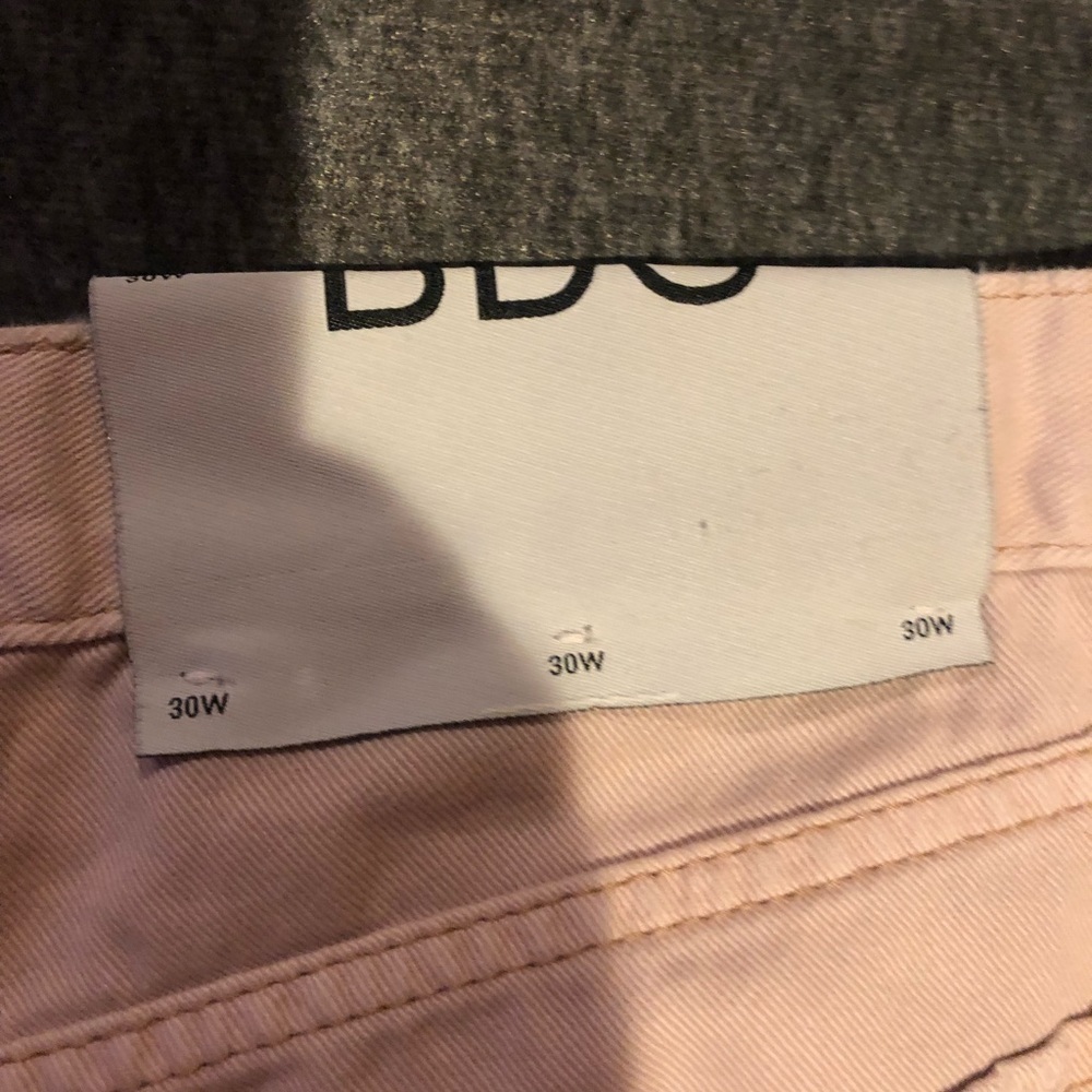 BDG pale pink destroyed bf jeans size 30 - Picture 5 of 5